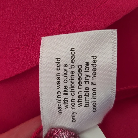 LANE BRYANT PLUS SIZE 28 BERRY PINK RUFFLE SLEEVE AND HEM BLOUSE 😍 - Picture 3 of 7